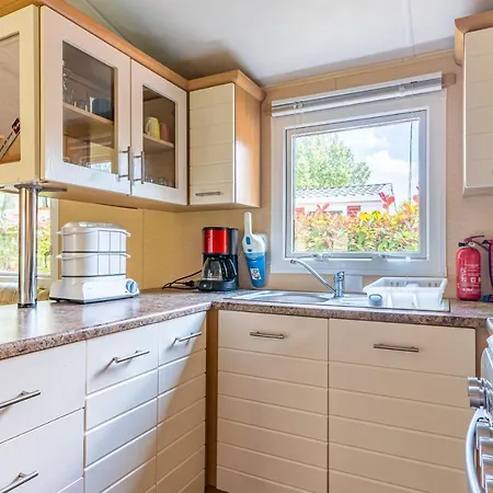 Campingplads Mobilehome Au Bord De L'eau