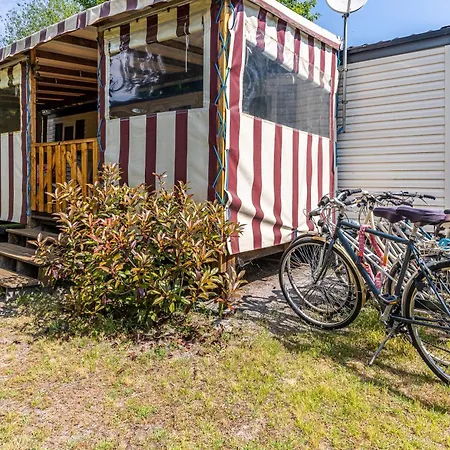 Mobilehome Au Bord De L'eau Kemp