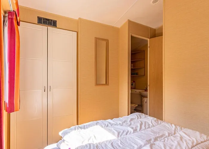 Mobilehome Au Bord De L'eau