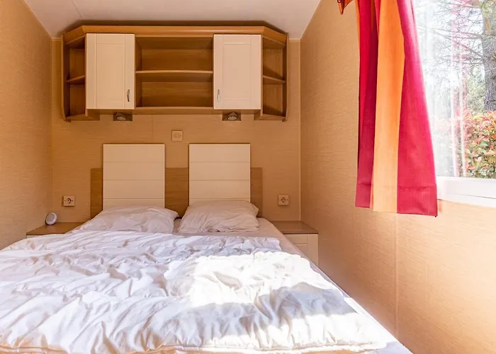 Mobilehome Au Bord De L'eau Camping