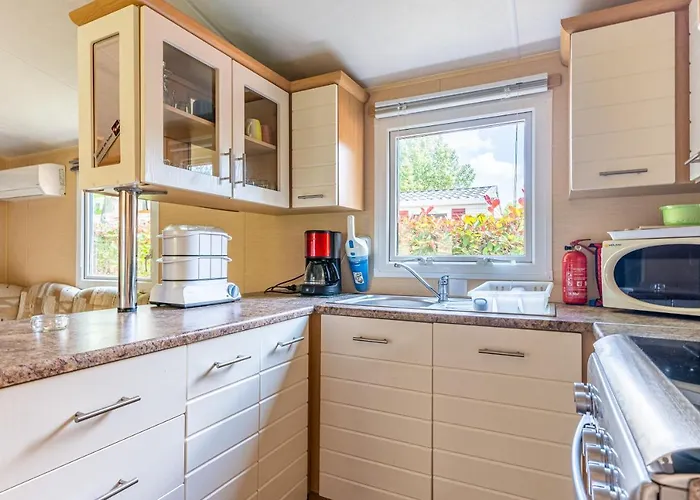 Camping Mobilehome Au Bord De L'eau