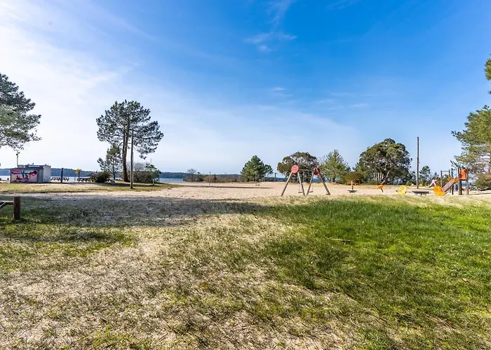 Mobilehome Au Bord De L'eau 4*