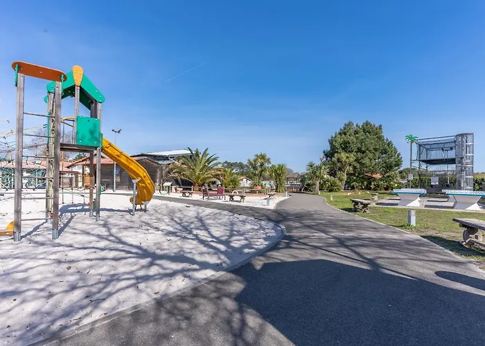 Mobilehome Au Bord De L'eau 4*